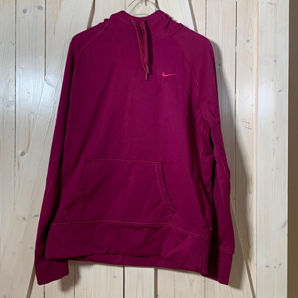 Magenta womens therma fit Nike jacket L fit like womens large